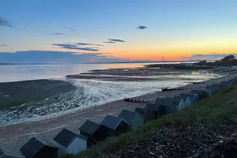 Apartamento entero, Seaview dog friendly ground floor flat 1 min to beach sleeps 4 in Fareham, Hampshire
