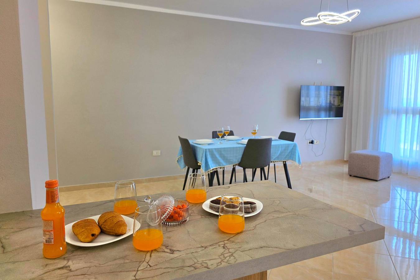 Geheel appartement, Sea View Apartment in Durres Beach 100 in Durrës (stad), Albanië
