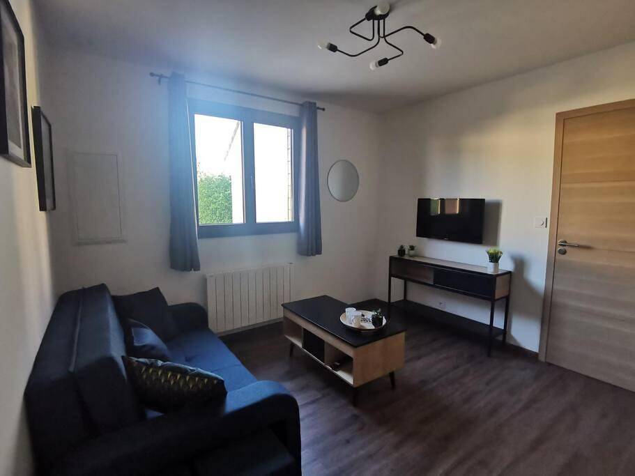 Appartement entier, One-Bedroom Apartment in Évreux, Région d'Évreux