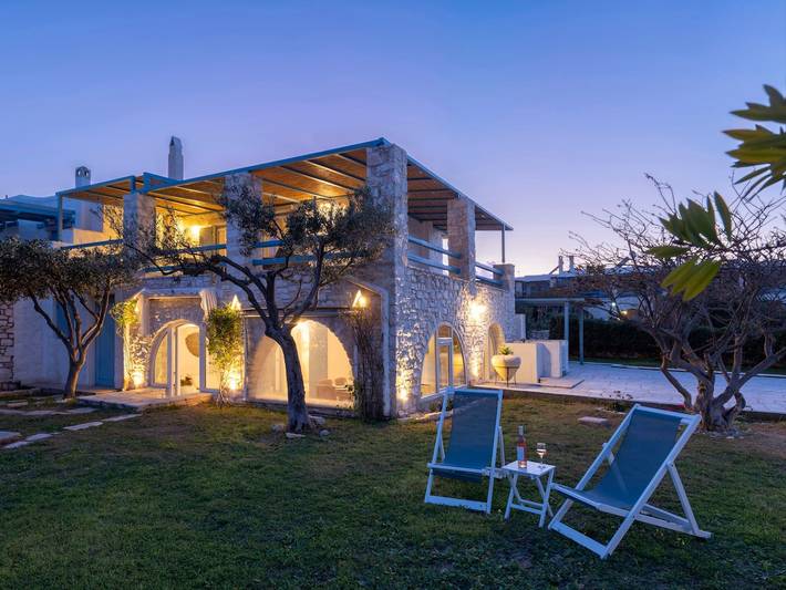 Casa vacanza per 6 persone, con balcone e giardino in Paros