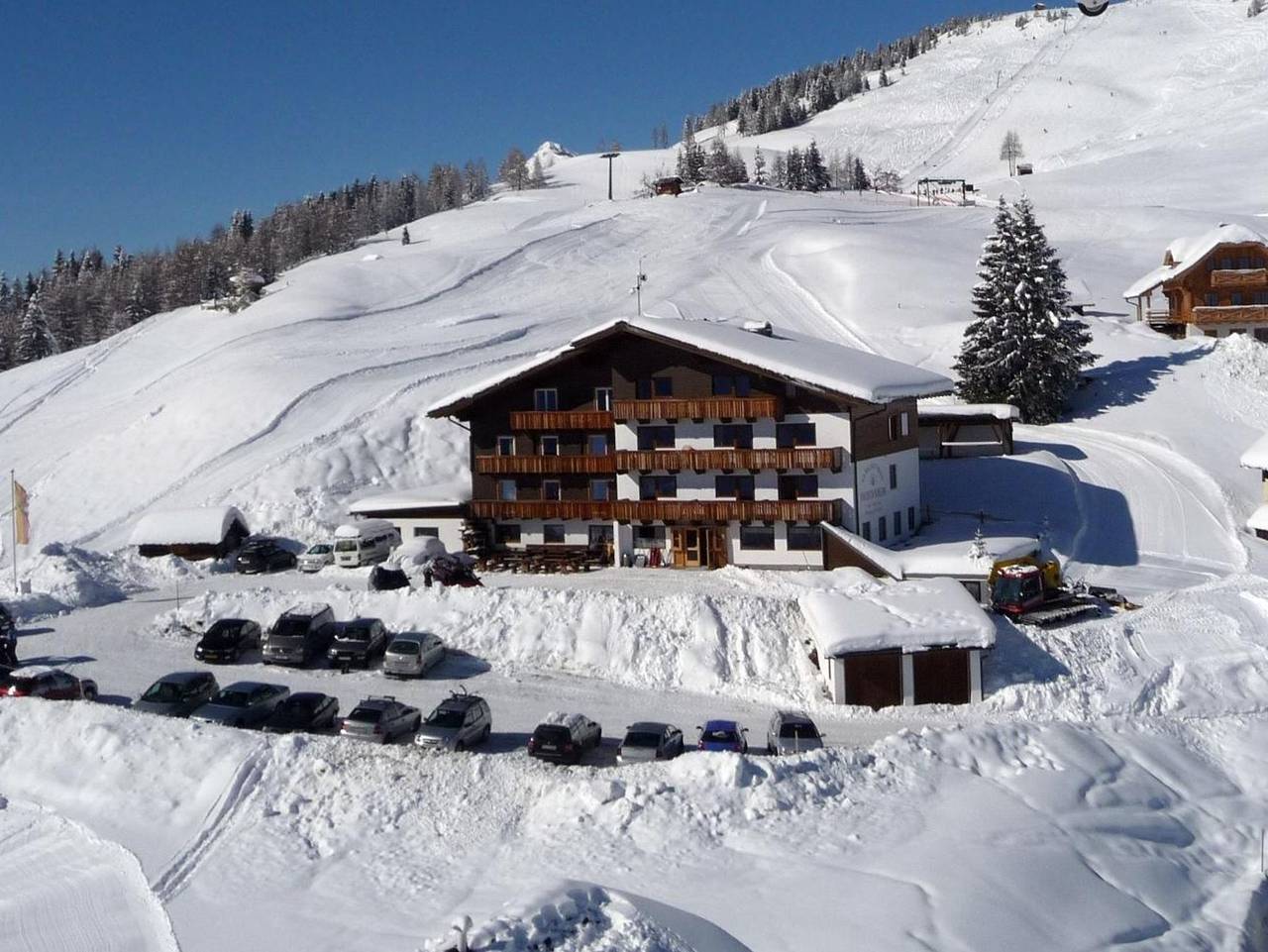 Almhotel Fichtenheim - Doppelzimmer mit Südbalkon in Berg im Drautal, Oberkärnten