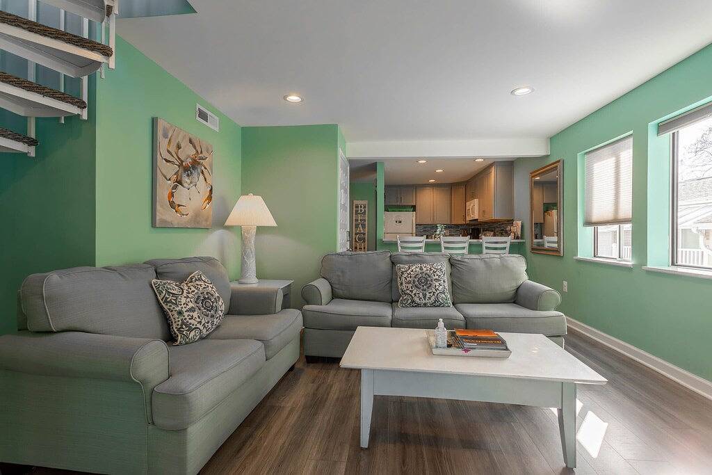 Ganze Wohnung, Willkommen bei Beach Pebbles! Zweite Ocean Block Wohnung für 8 Personen bequem in Rehoboth Beach, Sussex County (Delaware)