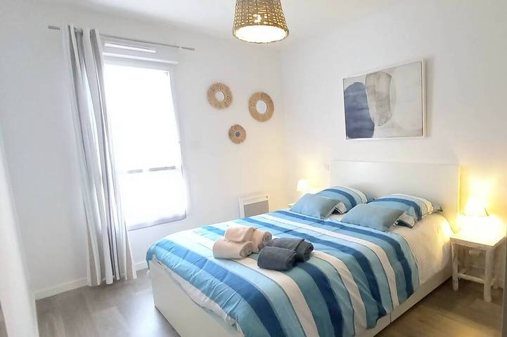 Gîte pour 2 personnes, avec jardin et terrasse dans Plage du Roaliguen - 2