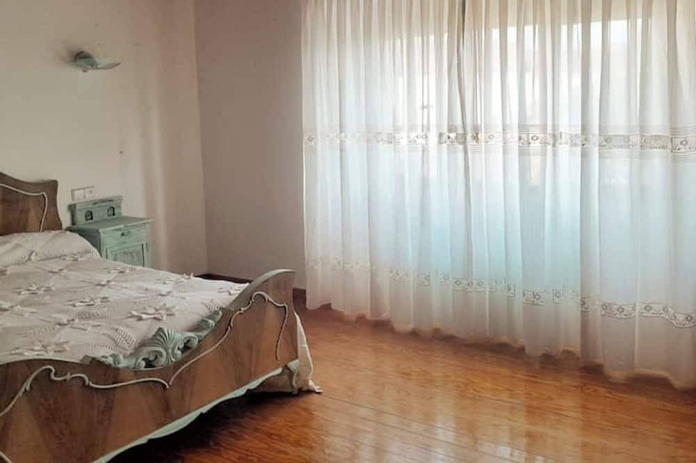 Preciosa Casa a 5 Minutos de Sierra de la Cebollera in Valdeavellano de Tera, Soria Province