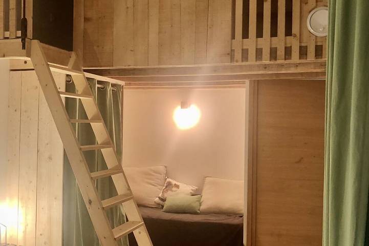 In Chateauneuf de Gadagne, in the heart of the village: 2 independent bedrooms in Châteauneuf-de-Gadagne, Vaucluse