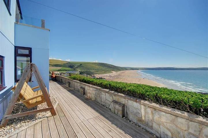 Log cabin for 10 people, with garden and hot tub in Woolacombe