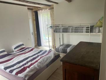 Gîte pour 4 personnes, avec jardin ainsi que terrasse et jacuzzi à Salviac