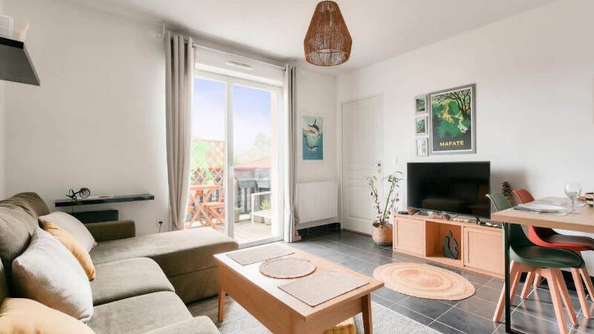 Location de vacances pour 3 personnes, avec balcon à Arès