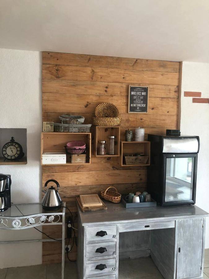 Maison d’hôte pour 4 personnes, avec terrasse et vue ainsi que piscine et jardin à Les Herbiers - 2