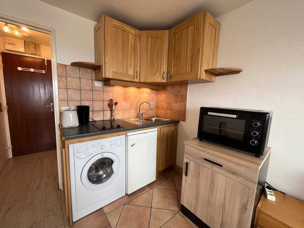 Estudio entero, Estudio acogedor sin Wifi ni aparcamiento, cerca de pistas y comodidades in Val-d'Isère, Parque Nacional de Vanoise