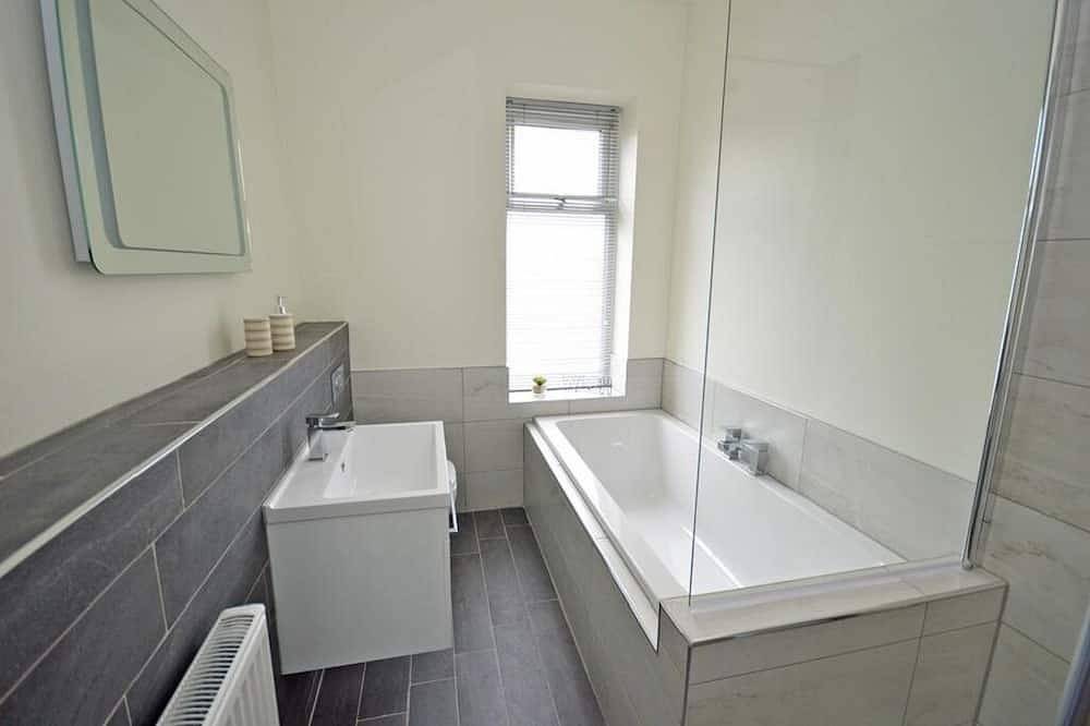 Boutique style centrally located terrace, award winning Skipton Yorkshire Dales in Skipton, North Yorkshire