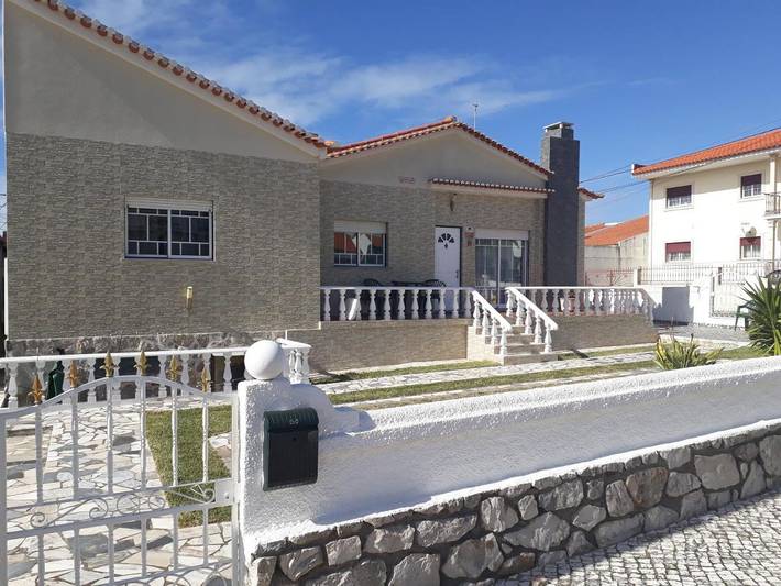Casa rural para 4 personas, con Balcón y Terraza además de Jardín y Vistas en Nazaré - 2