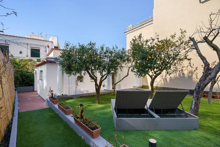 Gîte pour 6 personnes, avec balcon et jardin à Anacapri