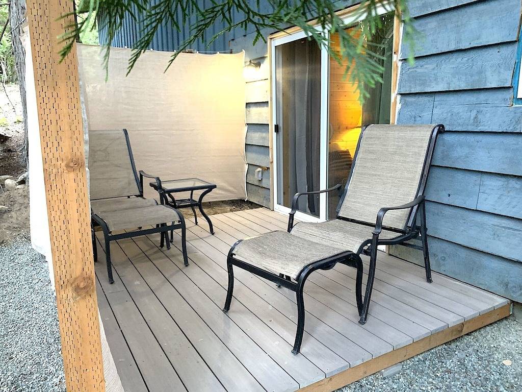 Large 5 Bed 3 Bath Cabin with 2 Full Kitchens accommodates a larger group. in Kaniksu Nationalwald