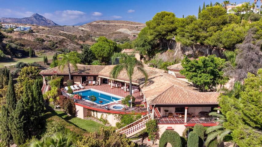 Villa for 18 people, with Ocean view and Balcony as well as Hot tub and Terrace in Costa del Sol East