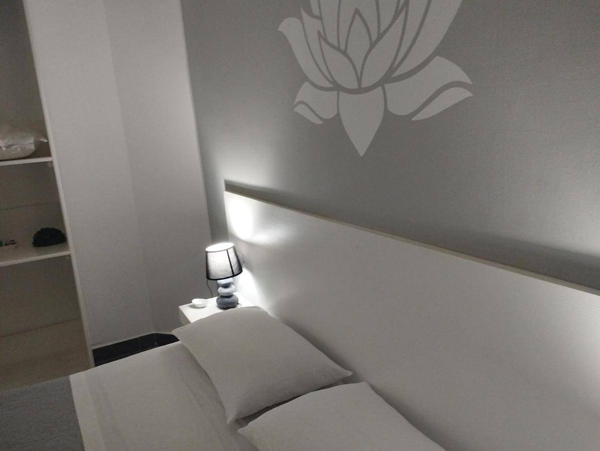 Fiore di Loto Rooms in Carini, Provincia di Palermo