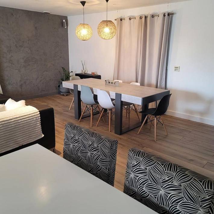 Villa pour 13 personnes, avec Terrasse et Jardin ainsi que Piscine et Vue