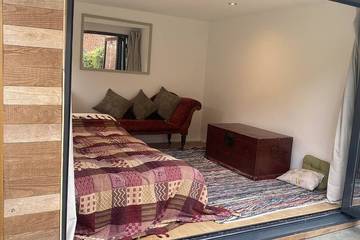 Gîte pour 2 personnes, avec jardin, animaux acceptés à Londres