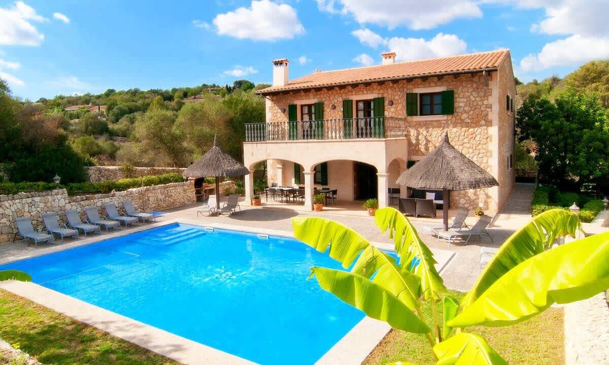 Villa Sa Sinia in Petra in Petra, Majorca Center