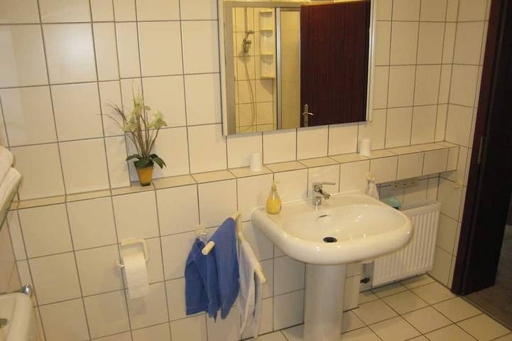 Ganze Wohnung, Ferienwohnung in ruhiger Lage  2.5 km bis Stadtmitte in Dortmund, Ruhrgebiet