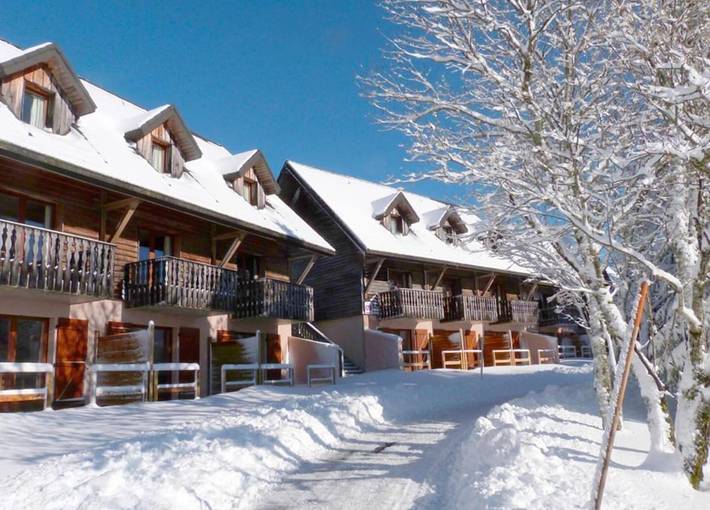 Appartement de vacances pour 4 personnes, avec balcon ainsi que piscine et vue