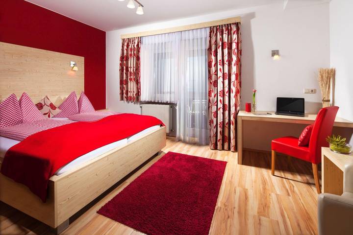 Apartamento vacacional entero, Doppelzimmer mit Zusatzbett , Dusche, Wc in Hallein, Tennengau