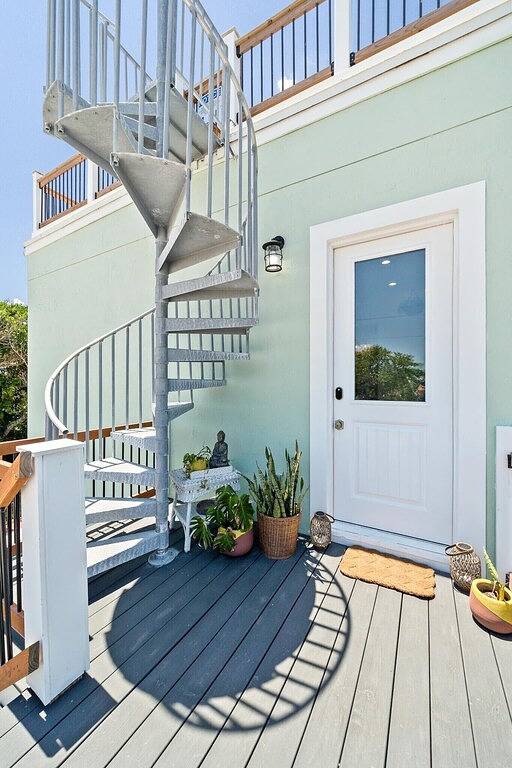 Vacation rental for 4 people, with pool and balcony as well as garden in Cocoa Beach