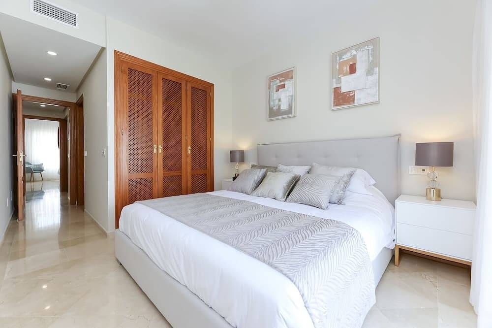 Entire apartment, Paradise at Costalita beachfront apartment in Triangulo de Costalita, Estepona