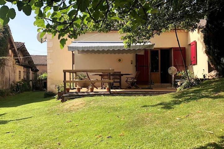 Location de vacances pour 4 personnes, avec jardin à Saint-Avit-Rivière - 2