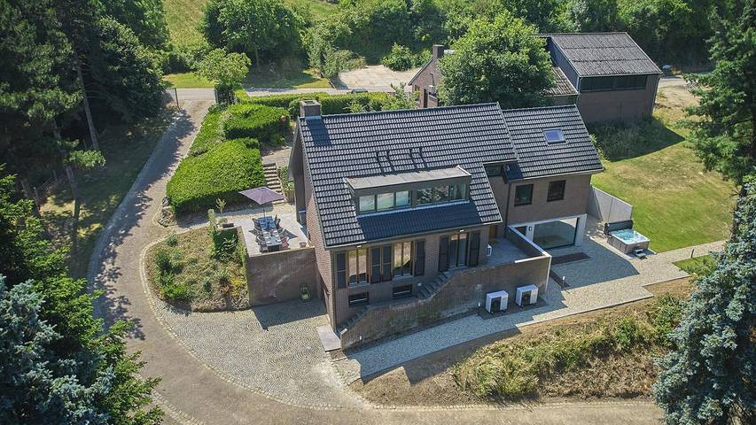 Villa voor 8 personen, with tuin and terras as well as sauna in Zuid-Limburg