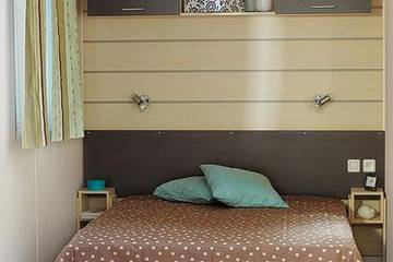 Static Caravan for 5 People in Vendays-Montalivet, Lesparre-Médoc region, Photo 1