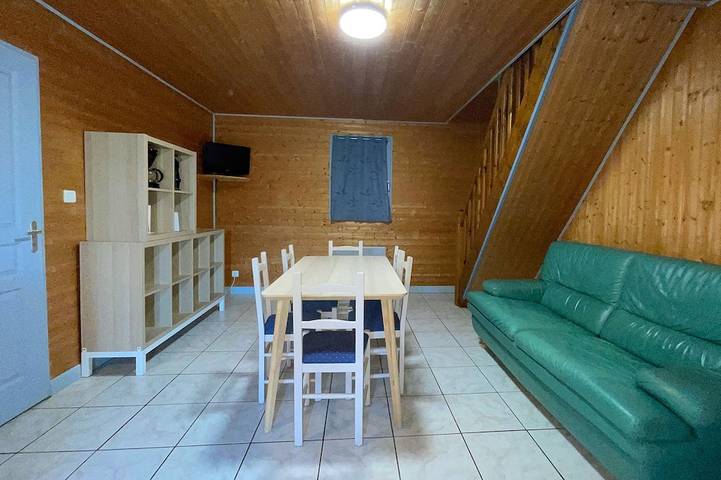 Location de vacances pour 5 personnes, avec jardin ainsi que piscine et jacuzzi, animaux acceptés à Hautefort - 4