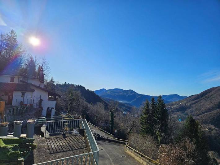 Gîte pour 4 personnes, avec vue et jardin, animaux acceptés dans Serina