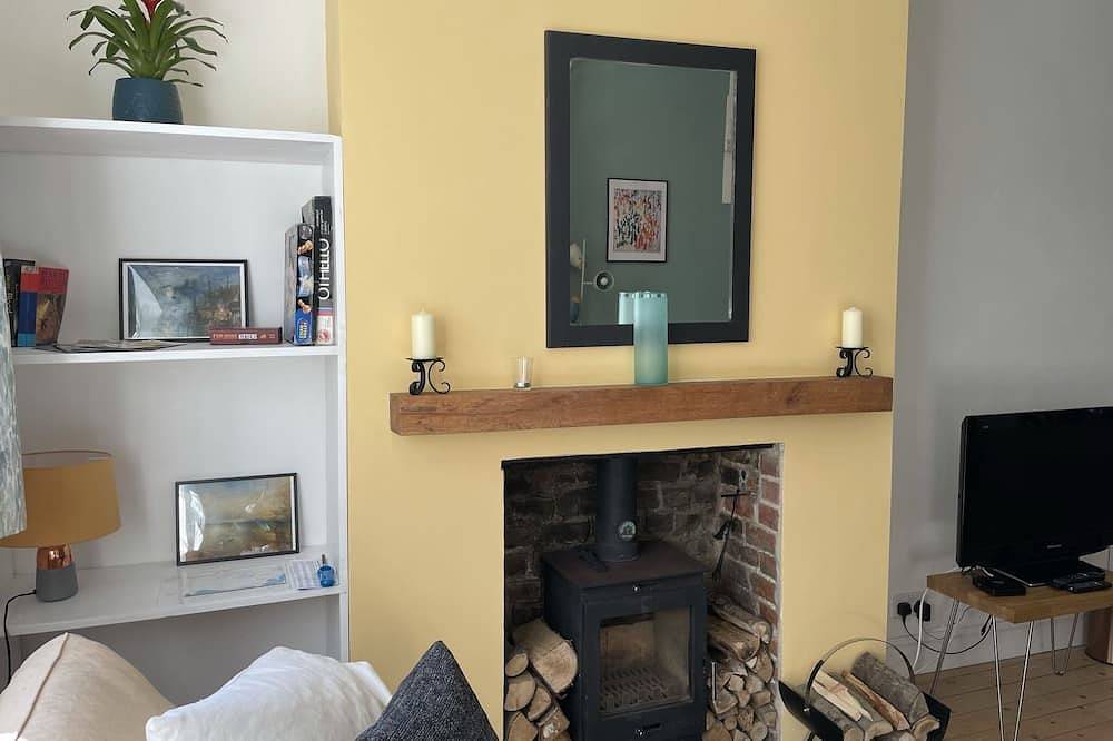 Cottage in Pegwell Village, Ramsgate great for cliff top walks and sandy beaches in Ramsgate, Kent