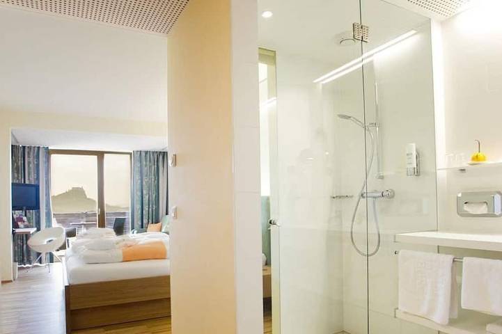 Ferienhaus für 3 Personen, mit Garten und Pool sowie Sauna und Terrasse - 1