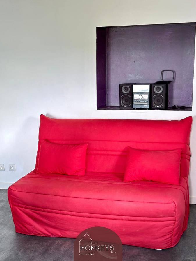 Gîte pour 4 personnes, avec jardin ainsi que piscine et sauna à Concoules - 2