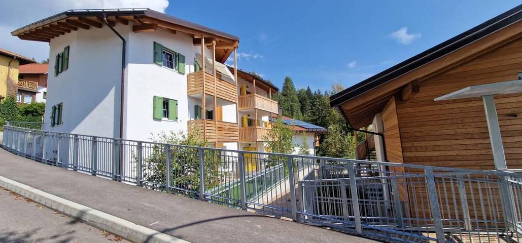 Appartamento per 4 persone, con Balcone e Terrazza nonché Panorama a Lavarone