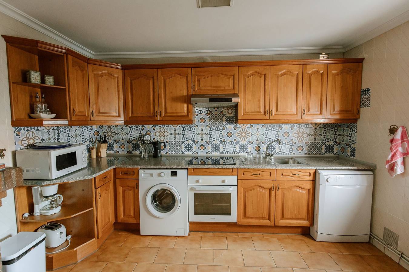 Casa rural 'La Lar' con vistas a la montaña, terraza privada y Wi-Fi in Otero de Bodas, Provincia de Zamora