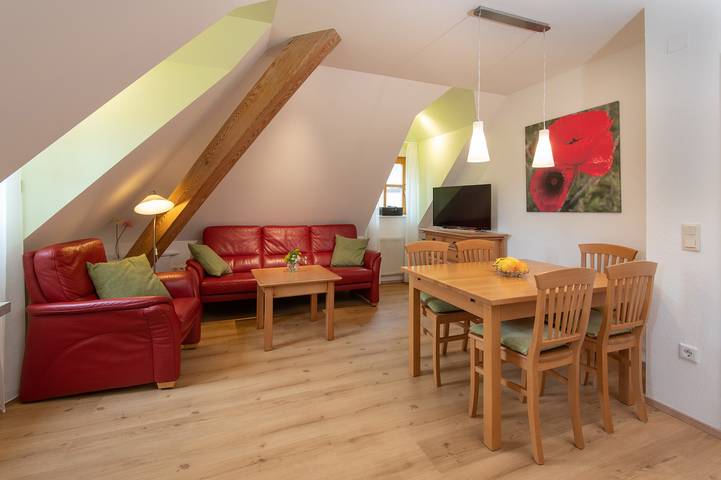 Ferienwohnung für 4 Personen, mit Balkon und Balkon/Terrasse sowie Terrasse und Sauna im Altmühltal - 4