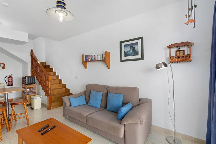 Apartamento entero, Apartamento vacacional 'Vista Golf' con vistas al mar, piscina compartida y Wi-Fi in Puerto Rico (Gran Canaria), Mogán