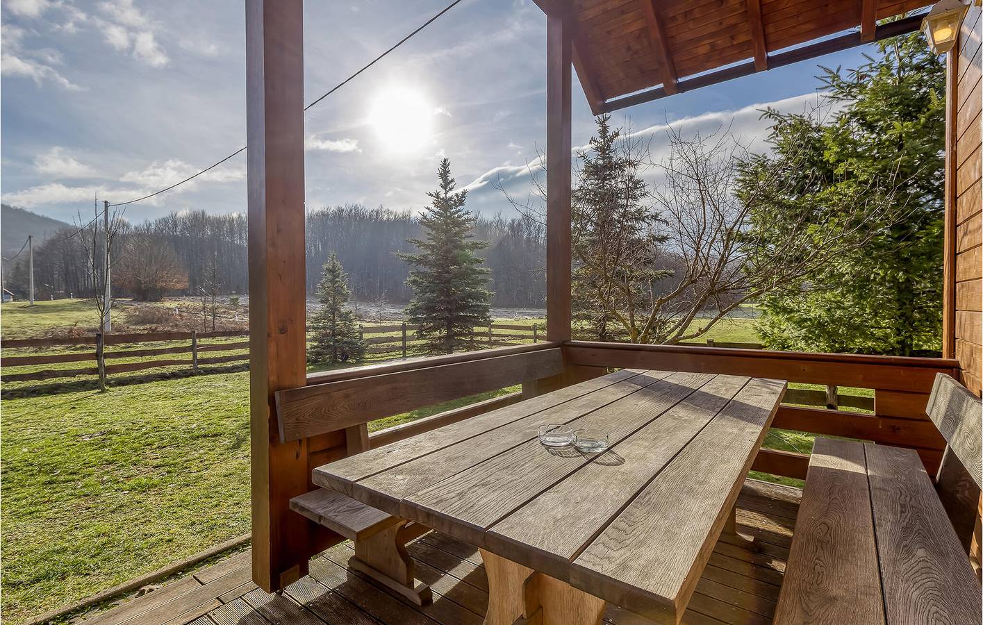 Ferienhaus für 8 Personen mit Terrasse in Gospitsch, Lika-Senj