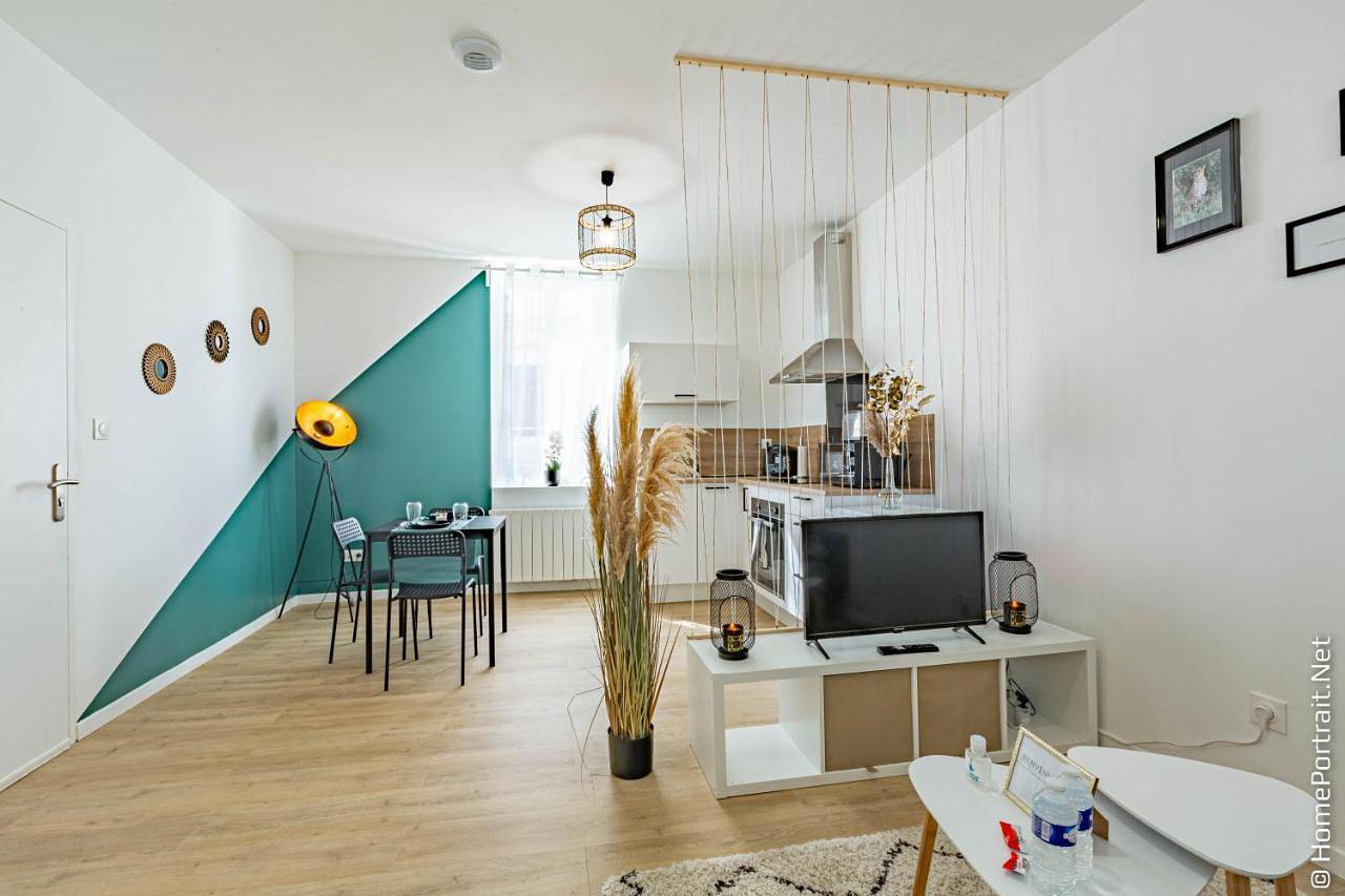 Appartement entier, One-Bedroom Apartment in Oyonnax, Nantua