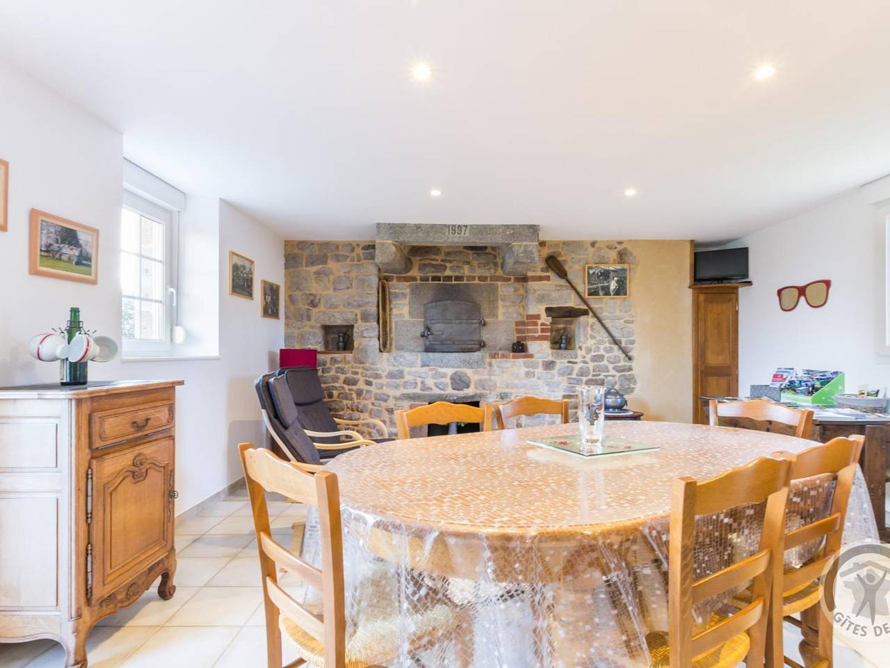 Encantadora casa con jardín privado, wifi y parking en Sainte-Cécile in Sainte-Cécile (Manche), Côte de la Déroute