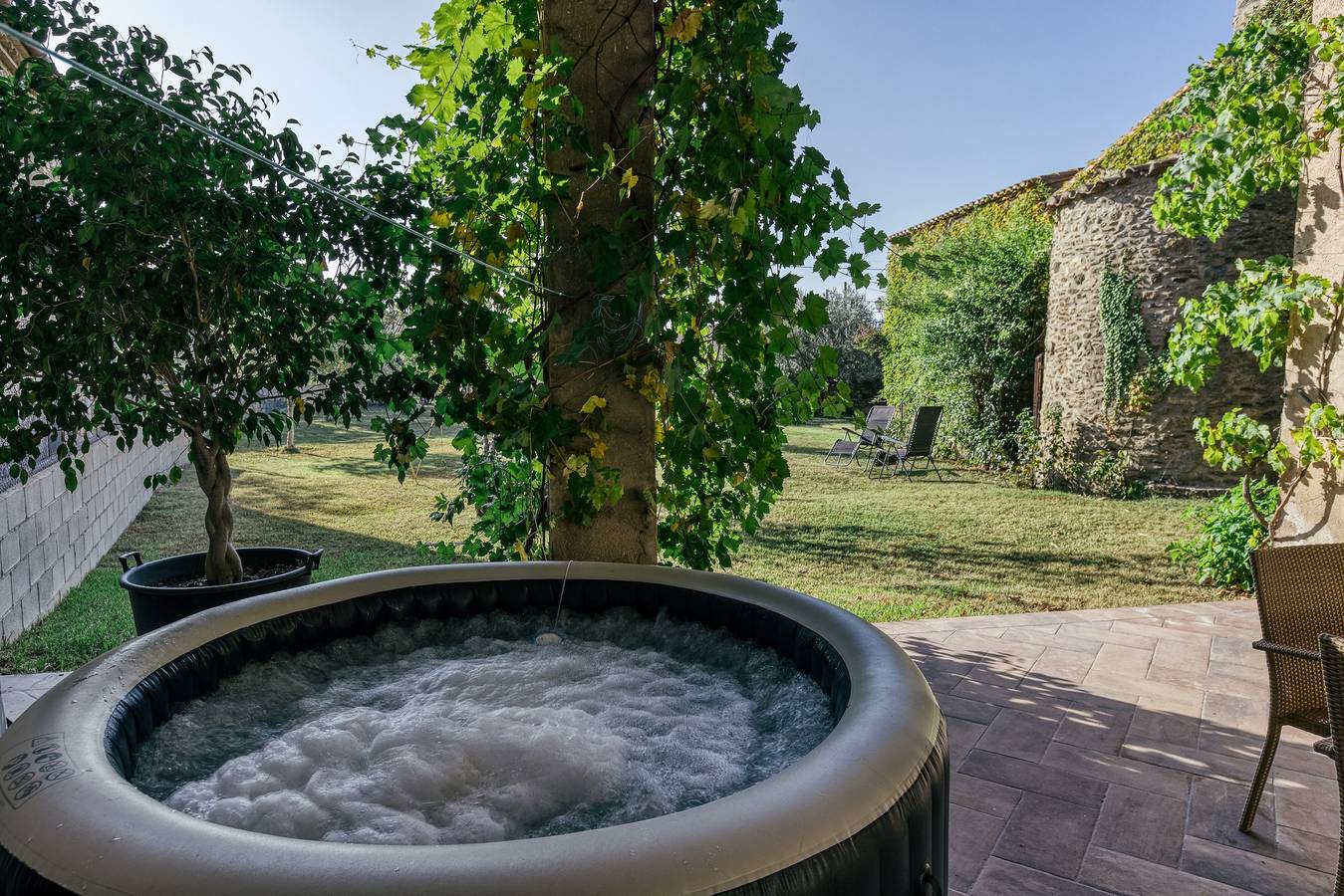 Casa de vacaciones "Can Cortada" con vistas a la montaña, terraza privada y Barbacoa in Cantallops, Alt Empordà
