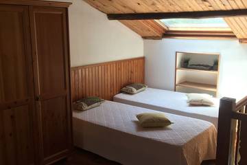 Gîte pour 4 Personnes dans Sartène, Corse-du-Sud, Photo 1