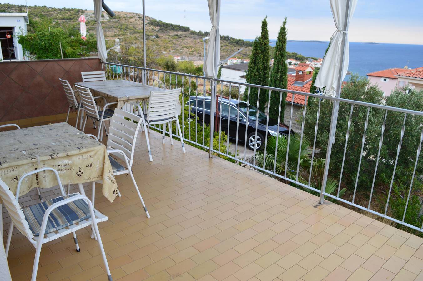 Ganze Wohnung, 2-Zimmer-Ferienwohnung mit Terrasse und Meerblick Bilo, Primosten A-12434-b in Primosten, Šibenik-Knin