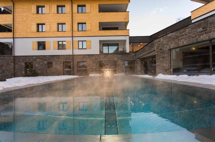 Ferienwohnung für 8 Personen, mit Balkon und Pool sowie Ausblick und Sauna in Klösterle am Arlberg - 2