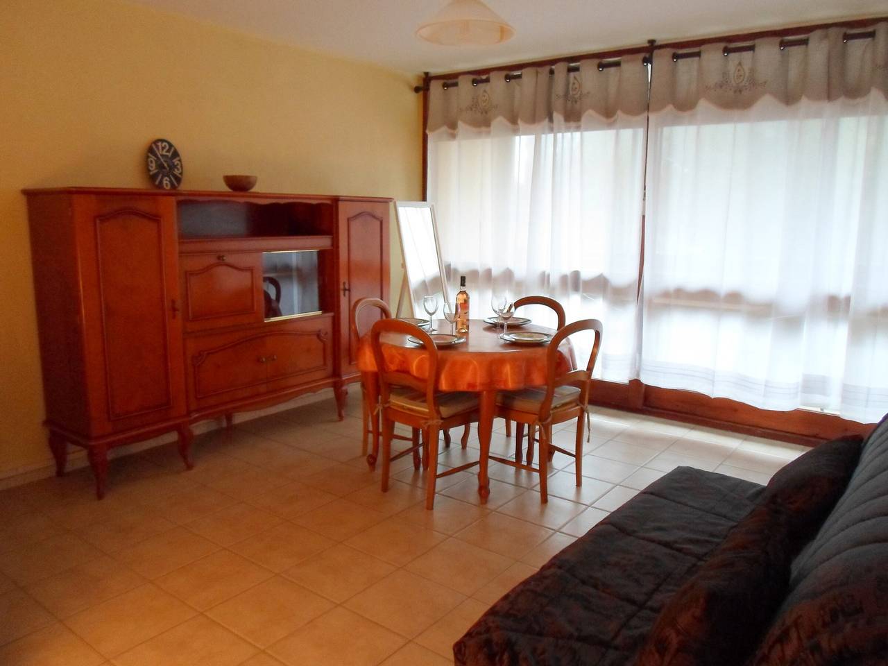 Entire apartment, 45m² Apartment in Balaruc-les-Bains, pets allowed in Balaruc-les-Bains, Côte d'Améthyste