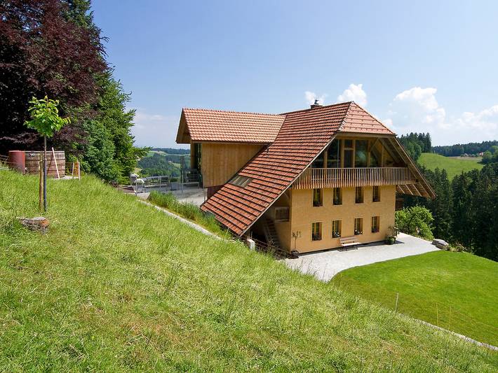 Ferienwohnung für 4 Personen, mit Terrasse und Garten sowie Ausblick