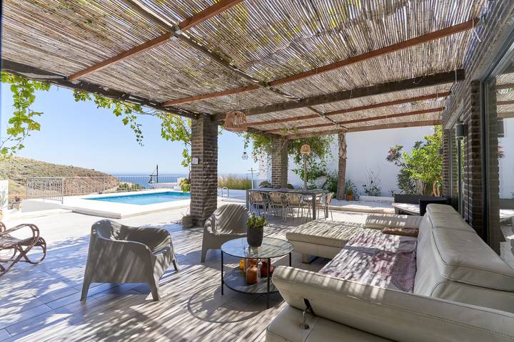 Villa Spectacular Casa Negra mit Meerblick, Pool, Garten & WLAN in Torrox Costa, Torrox